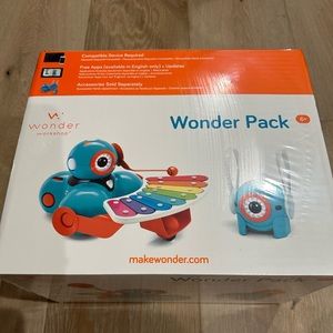 NEW Wonder Workshop Dot and Dash Robot Wonder Pack